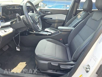 2025 Chevrolet Trax LT - miniatura 7