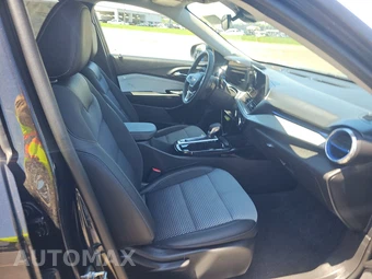 2025 Chevrolet Trax LT – miniatura 8