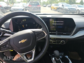 2025 Chevrolet Trax LT - miniatura 11
