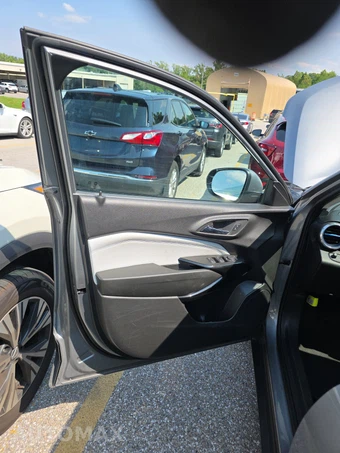 2025 Chevrolet Trax LT – miniatura 9
