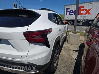 2025 Chevrolet Trax LT – miniatura 3