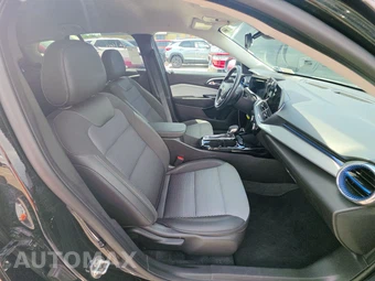 2025 Chevrolet Trax LT - miniatura 8