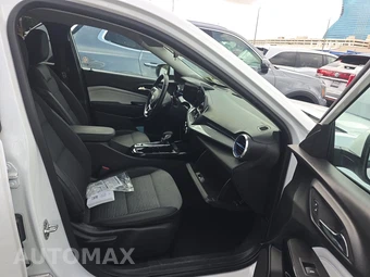 2025 Chevrolet Trax LT - miniatura 8