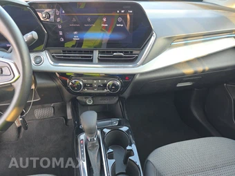 2025 Chevrolet Trax LT – miniatura 11