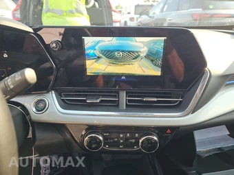 2025 Chevrolet Trax LT - miniatura 11