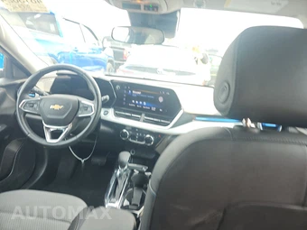 2025 Chevrolet Trax LT - miniatura 11