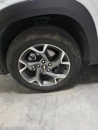 2025 Chevrolet Trax LT - miniatura 7