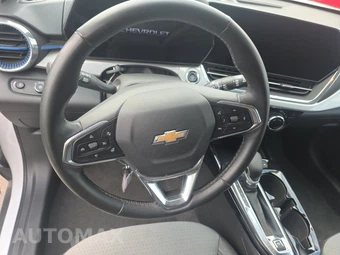 2025 Chevrolet Trax LT - miniatura 10