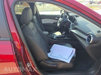 2025 Chevrolet Trax LT - miniatura 8