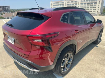 2025 Chevrolet Trax LT - miniatura 7
