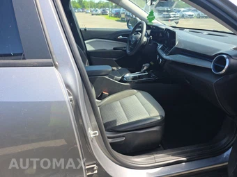 2025 Chevrolet Trax LT – miniatura 8