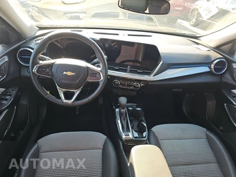 2025 Chevrolet Trax LT - miniatura 11