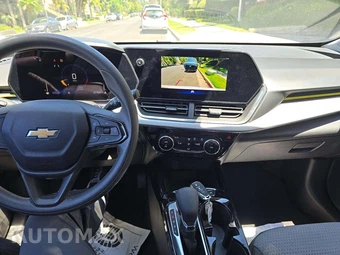 2025 Chevrolet Trax LT – miniatura 10