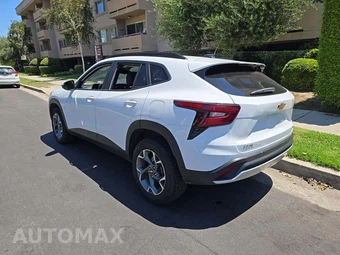 2025 Chevrolet Trax LT – miniatura 2