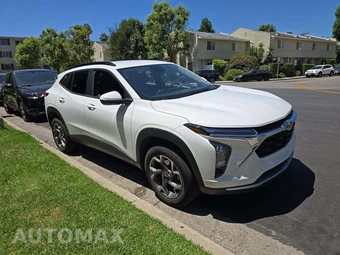 2025 Chevrolet Trax LT – miniatura 4