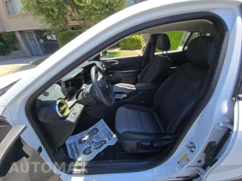 2025 Chevrolet Trax LT – miniatura 6