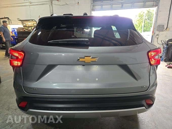 2025 Chevrolet Trax LT - miniatura 3