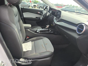 2025 Chevrolet Trax LT - miniatura 8