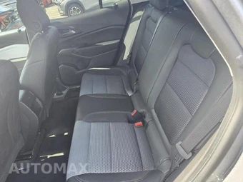 2025 Chevrolet Trax LT – miniatura 2