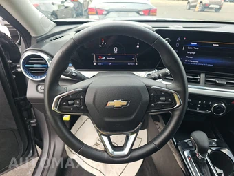2025 Chevrolet Trax LT - miniatura 10