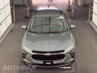 2025 Chevrolet Trax LT - miniatura 2