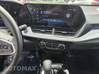 2025 Chevrolet Trax LT - miniatura 8