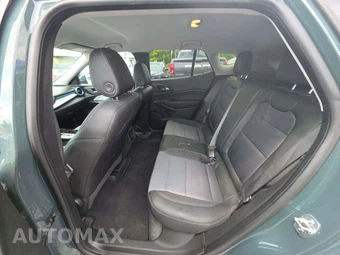 2025 Chevrolet Trax LT – miniatura 10