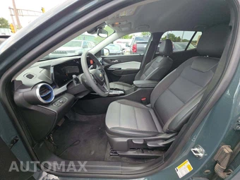 2025 Chevrolet Trax LT – miniatura 3