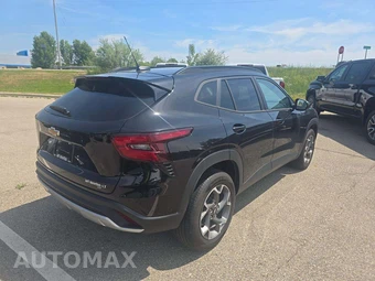 2025 Chevrolet Trax LT – miniatura 3