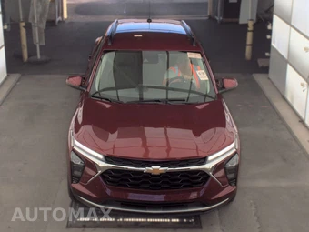 2025 Chevrolet Trax LT - miniatura 2