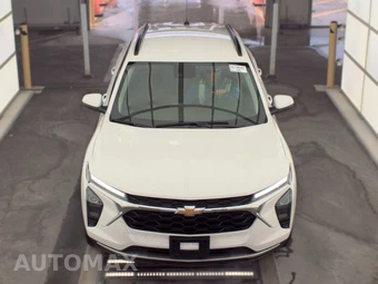 2025 Chevrolet Trax LT - miniatura 2