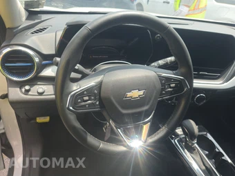 2025 Chevrolet Trax LT - miniatura 10