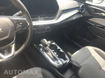 2025 Chevrolet Trax LT - miniatura 11