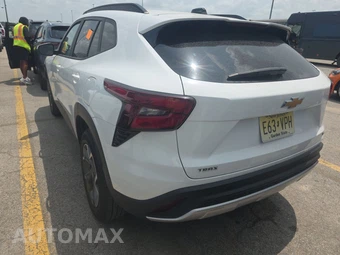 2025 Chevrolet Trax LT - miniatura 6