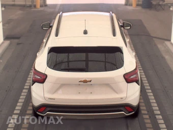 2025 Chevrolet Trax LT - miniatura 5