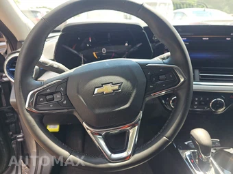 2025 Chevrolet Trax LT – miniatura 10