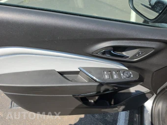 2025 Chevrolet Trax LT - miniatura 9