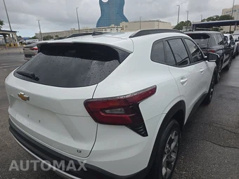 2025 Chevrolet Trax LT - miniatura 4