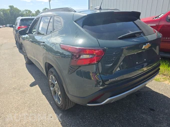 2025 Chevrolet Trax LT - miniatura 6