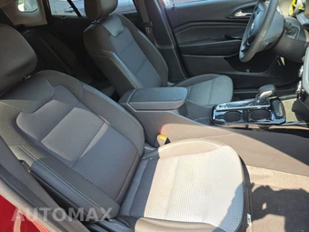 2025 Chevrolet Trax LT – miniatura 8