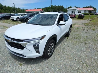 2025 Chevrolet Trax LT