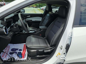 2025 Chevrolet Trax LT – miniatura 3
