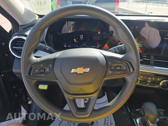 2025 Chevrolet Trax LT - miniatura 10