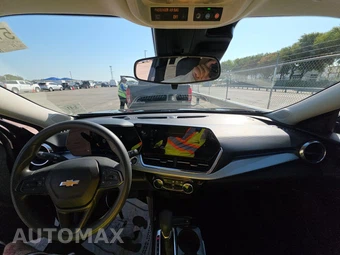 2025 Chevrolet Trax LT - miniatura 11