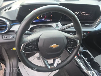 2025 Chevrolet Trax LT - miniatura 10