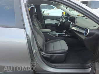 2025 Chevrolet Trax LT - miniatura 8