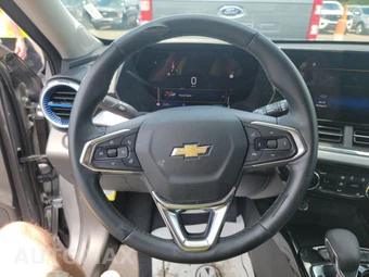 2025 Chevrolet Trax LT - miniatura 10