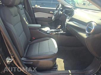 2025 Chevrolet Trax LT – miniatura 8