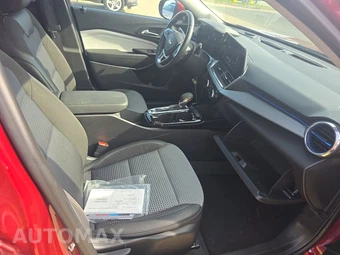 2025 Chevrolet Trax LT - miniatura 8