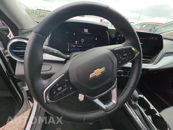 2025 Chevrolet Trax LT - miniatura 10